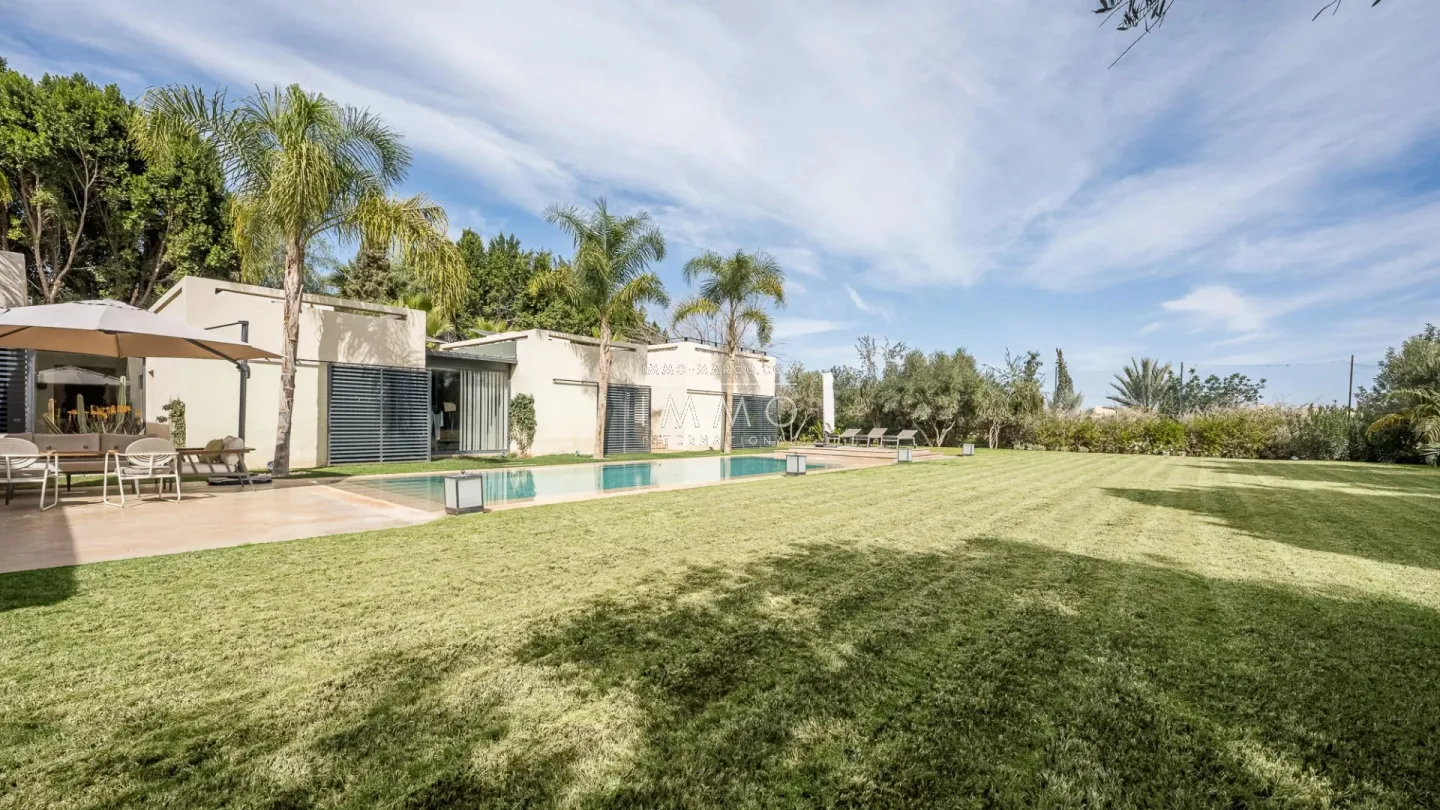Villa de lujo de una sola planta en venta en el campo de golf el madden