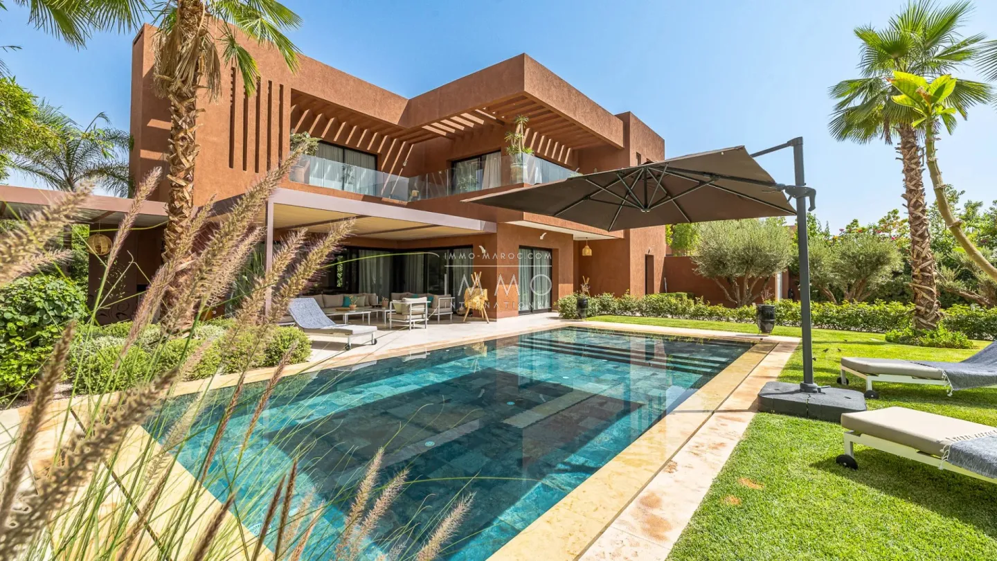 Villa de lujo en marrakech con piscina y jardín privado