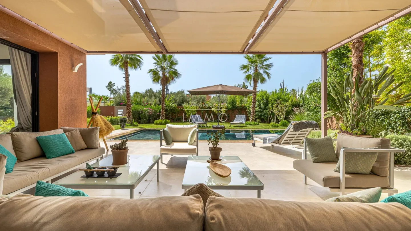 Villa de lujo en marrakech con piscina y jardín privado