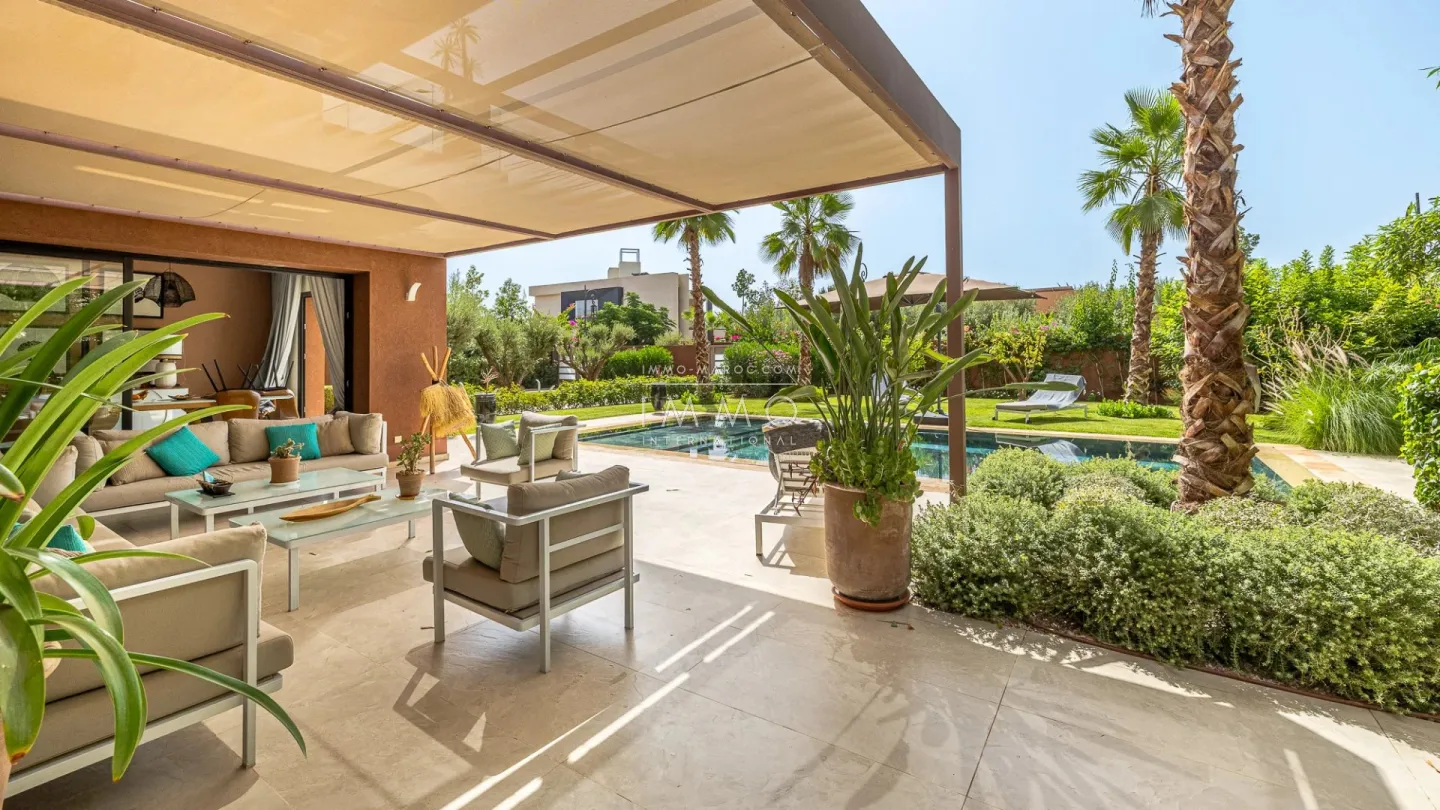 Villa de lujo en marrakech con piscina y jardín privado