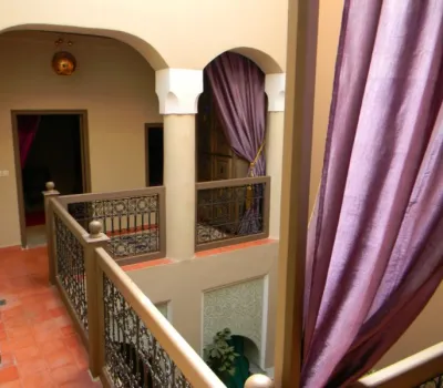 Venta de acceso Riad Marrakech de coches dentro de los 10 minutos del lugar