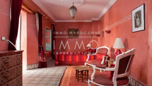 compra riad hostal de Marrakech a menos de 10 minutos del Riad Laarous