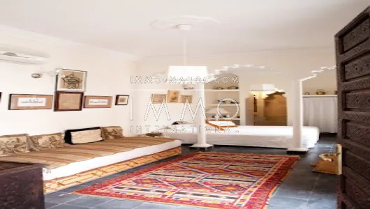 compra riad hostal de Marrakech a menos de 10 minutos del Riad Laarous