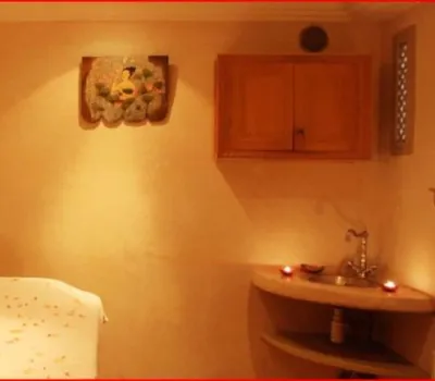 compra riad hostal de Marrakech a menos de 10 minutos en lugar de Kasbah