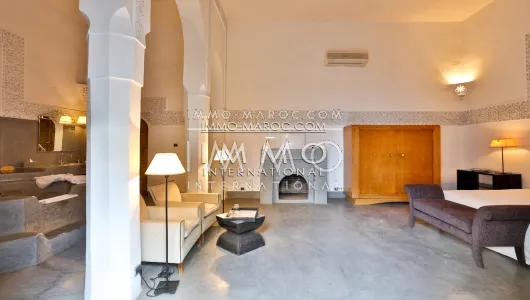 Alquilar riad medina arte deco piscina