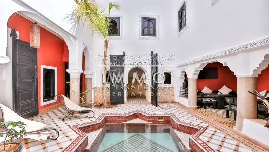 Vender Riad Hotel Marrakech menos de 10 minutos desde el lugar de Riad Laarous
