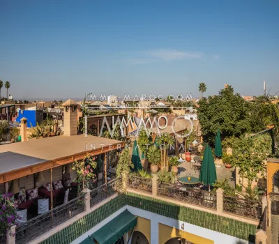 comprar riad de lujo elegante casa de huéspedes marroquí de Marrakech a menos de 10 minutos desde el lugar Mouassine