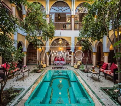 Riad marroquí compra casa de huéspedes de lujo refinado Marrakech menos de 10 minutos desde el lugar Mouassine