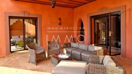 Alquiler casa Marrakech Marruecos exterior elegante Ruta Ouarzazate