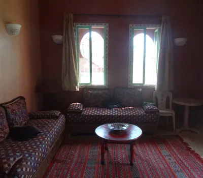 Alquiler casa Marrakech Marruecos exterior elegante ruta Fes