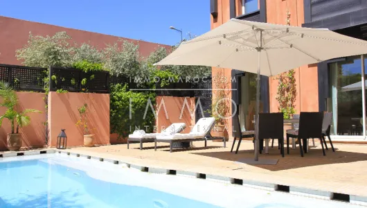 En venta lujoso riad con piscina amueblada.