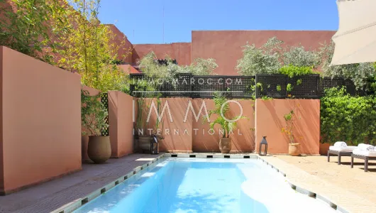 Riad moderno de Marrakech a menos de 10 minutos de la plaza.