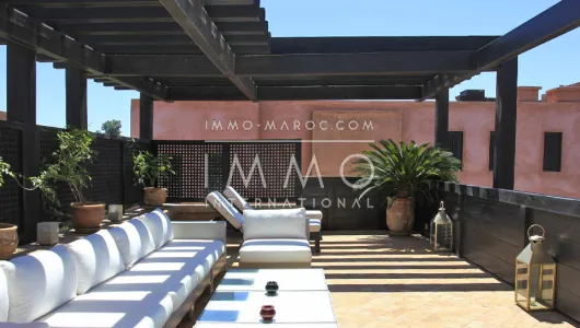 Venta Riad Marrakech contemporáneo a menos de 10 minutos de la plaza.