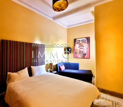 Venta apartamento con piscina y jardín en la palma de la mano.