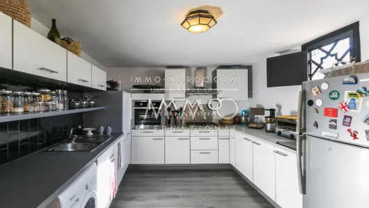 Comprar apartamento moderno Marrakech a menos de 10 minutos de la plaza.