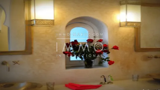 riad Moroccan purified Marrakech less than 10 minutes from the place Riad Laarous