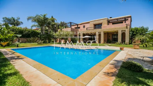 Villa en venta marroquí limpia Marrakech Golfs Amelkis
