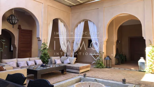 Villa à louer Moderne Marrakech Extérieur Ecole américaine Route Ouarzazate