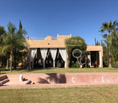 Location maison Contemporain Marrakech Extérieur Ecole américaine Route Ouarzazate
