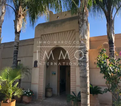 Villa à louer Contemporain Marrakech Extérieur Ecole américaine Route Ouarzazate