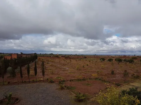 tierra de compra de tierras, hotel Marrakech Exterior Ruta Ouarzazate